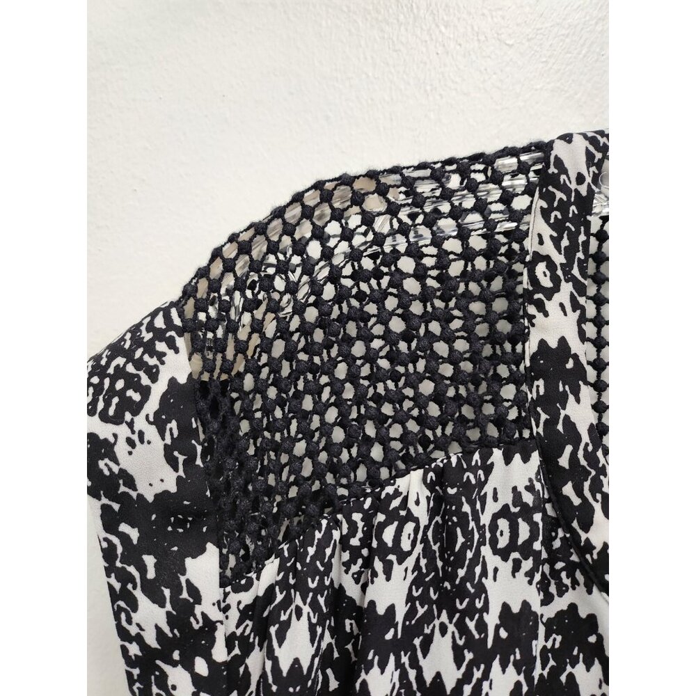 Daniel Rainn Womens BOHO Top Large Black White Floral Crochet‎ Short Sleeve - Picture 3 of 8